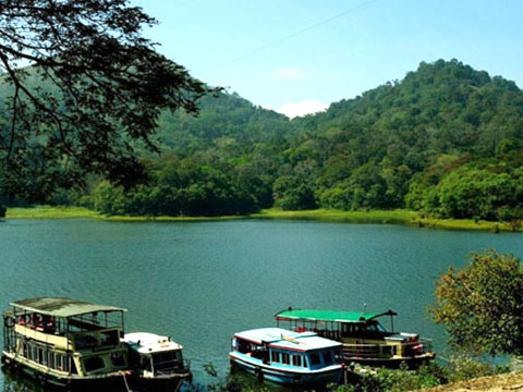 Hills & Backwaters of Kerala